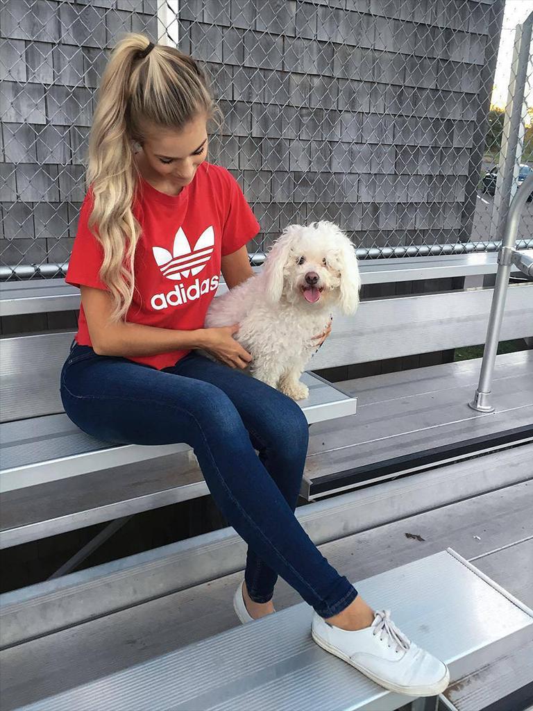 +900 Fashion Cosmopolitan