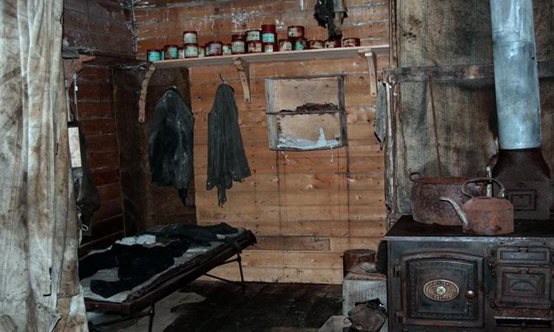 Escape From Ghost Ship